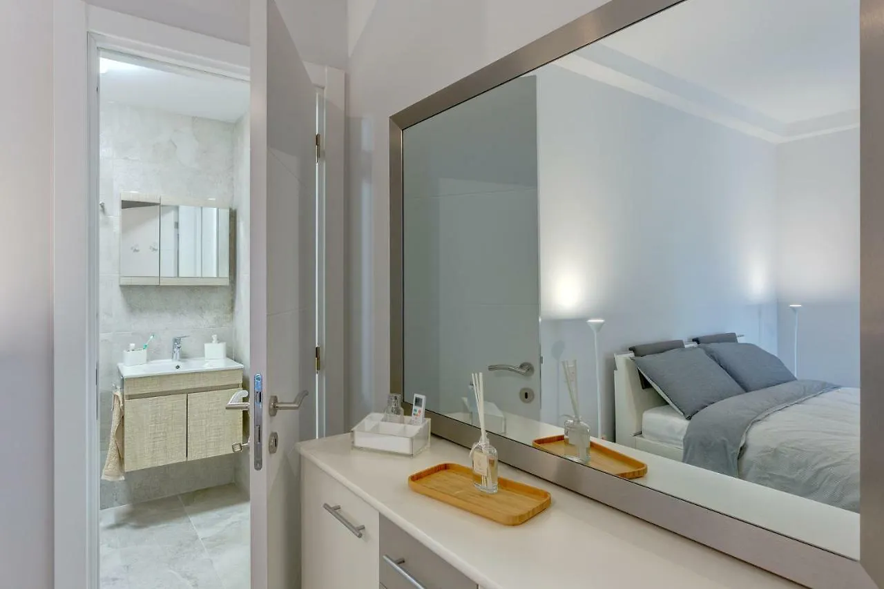 Designer Finished Apartment Gzira 0*,  Malta